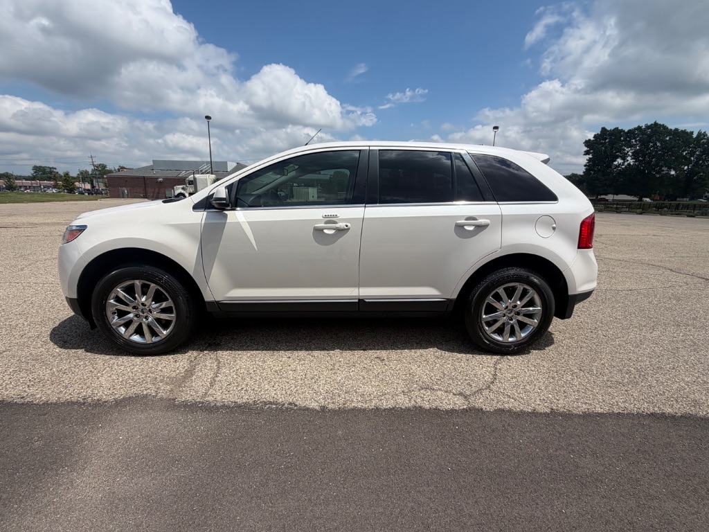 2014 Ford Edge - $7,900