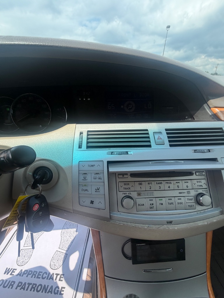 2006 Toyota Avalon - $5,000