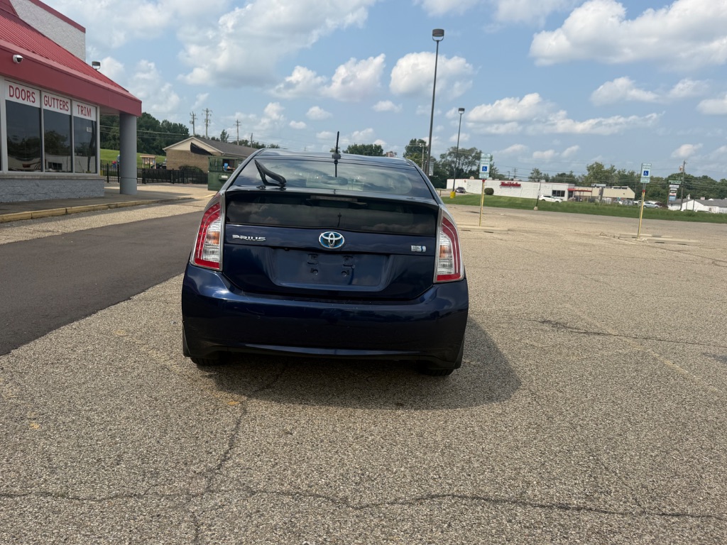 2012 Toyota Prius - $9,600