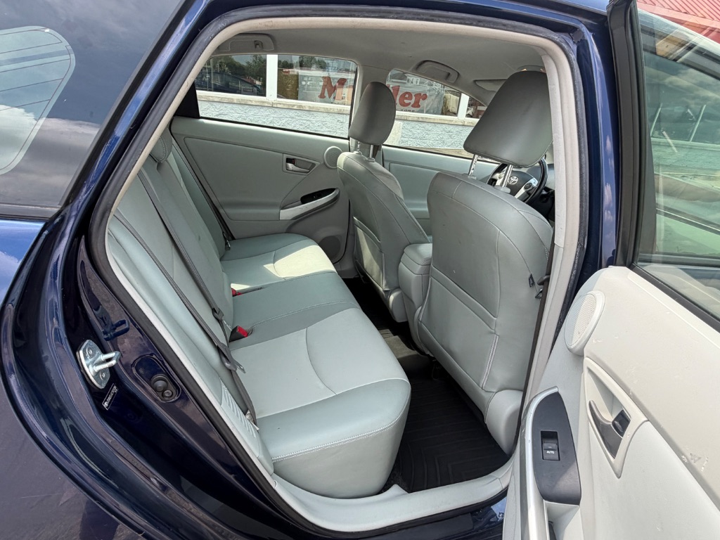 2012 Toyota Prius - $9,600