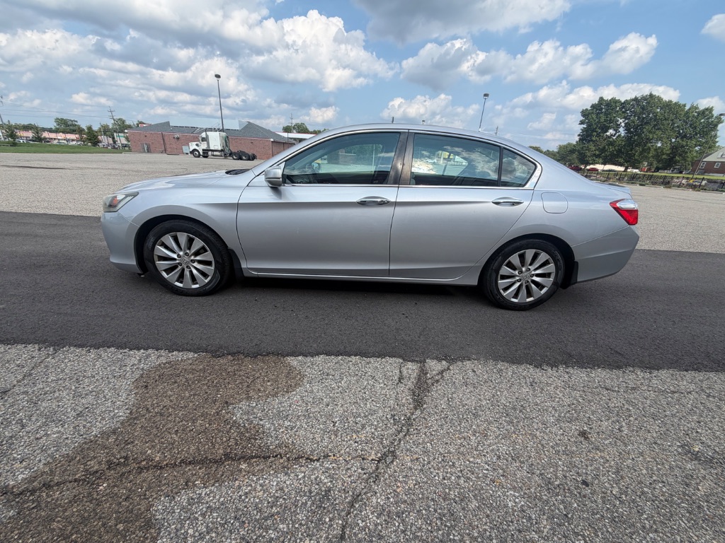 2013 Honda Accord - $8,100