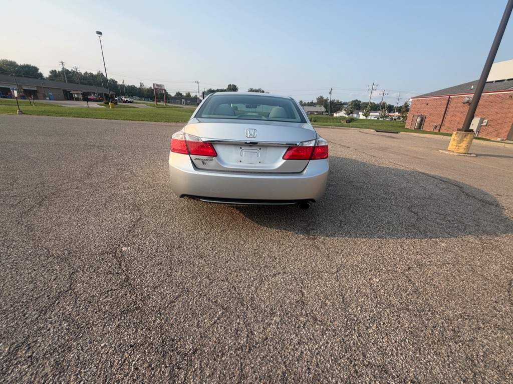 2013 Honda Accord - $11,100