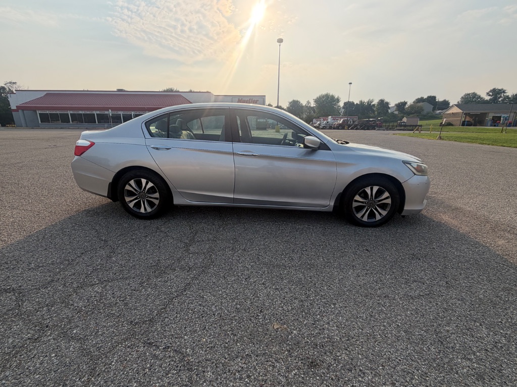2013 Honda Accord - $11,100