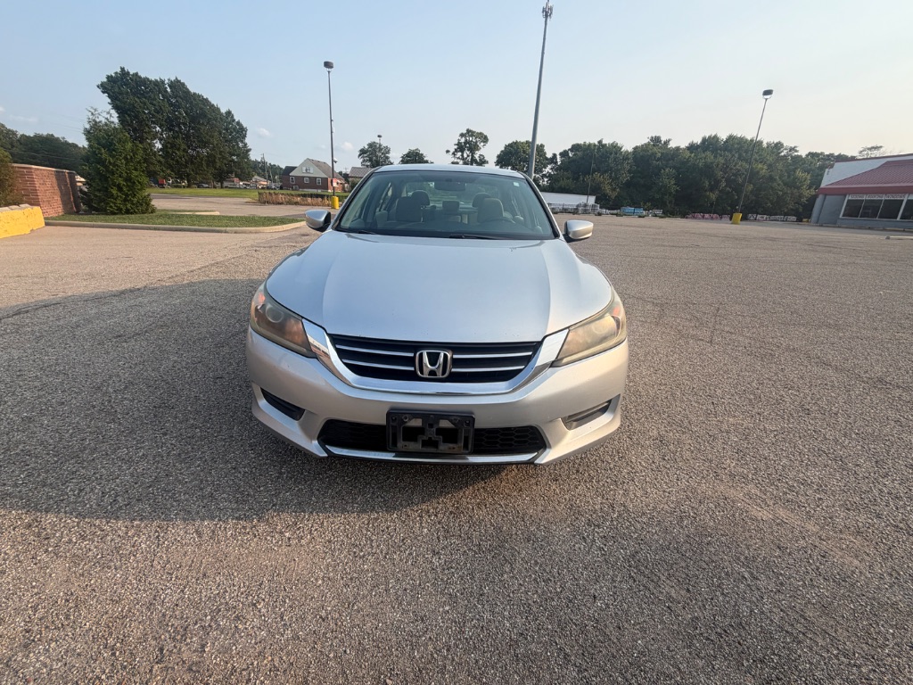 2013 Honda Accord - $11,100