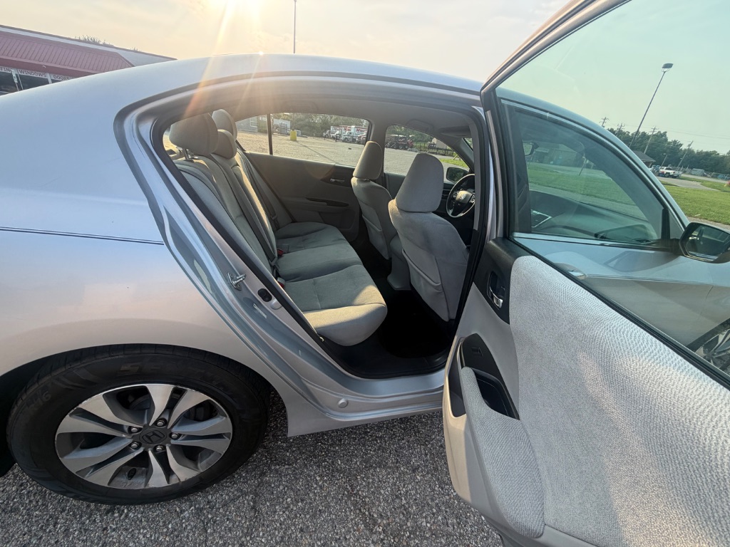 2013 Honda Accord - $11,100