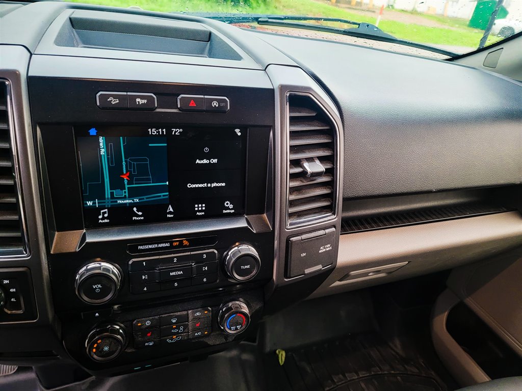 2017 Ford F150 XLT photo