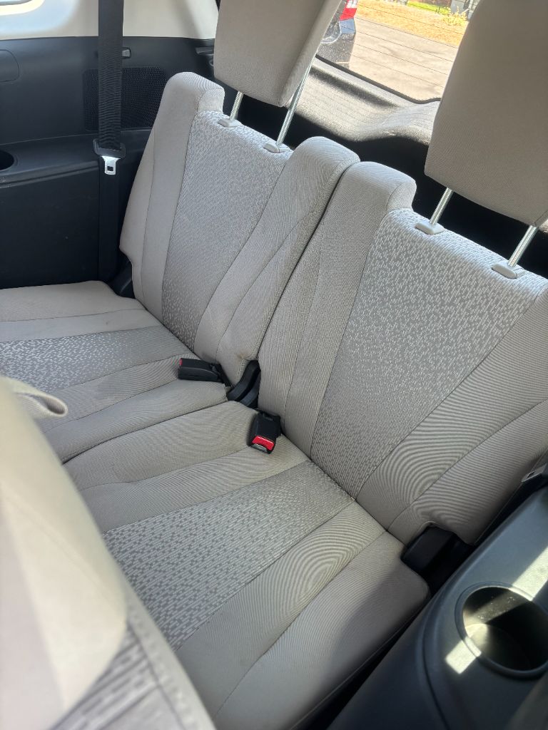 2012 Mazda Mazda5 Sport photo