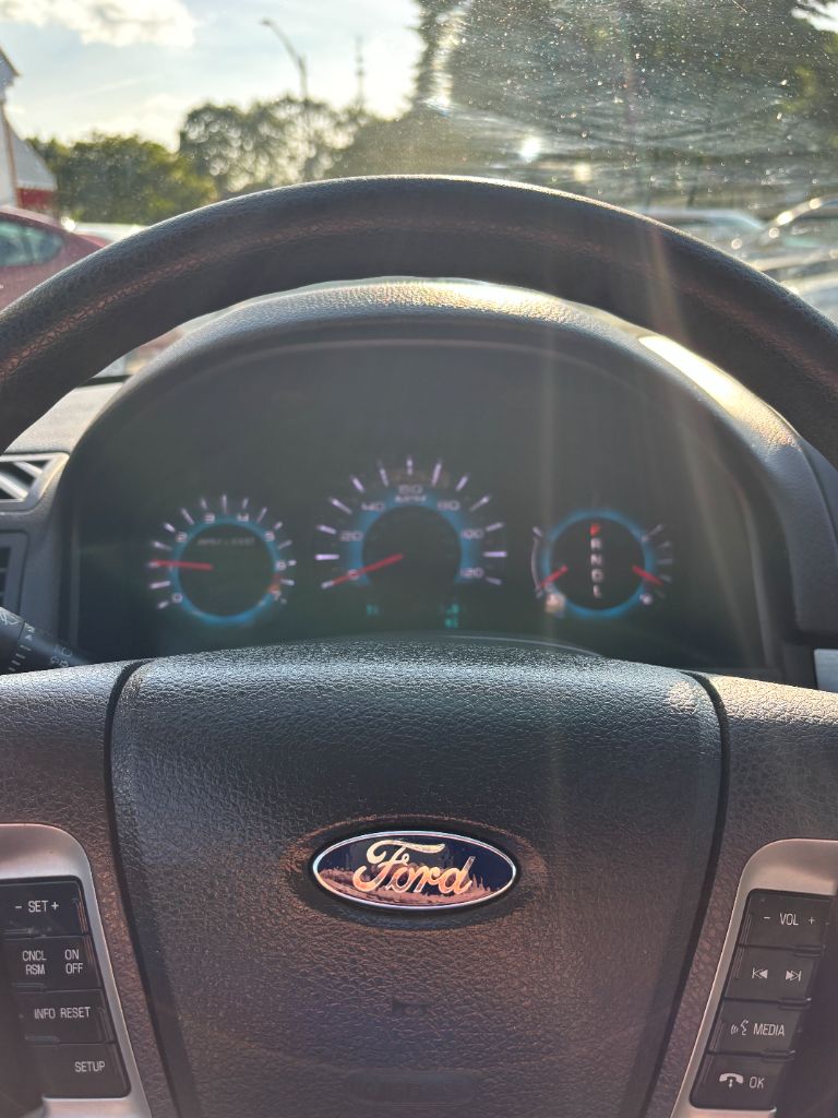 2011 Ford Fusion SE photo