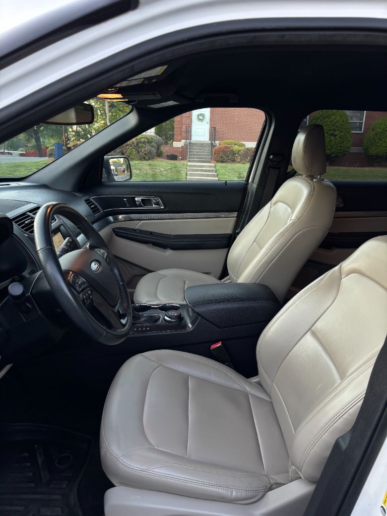 2019 Ford Explorer - $13,500