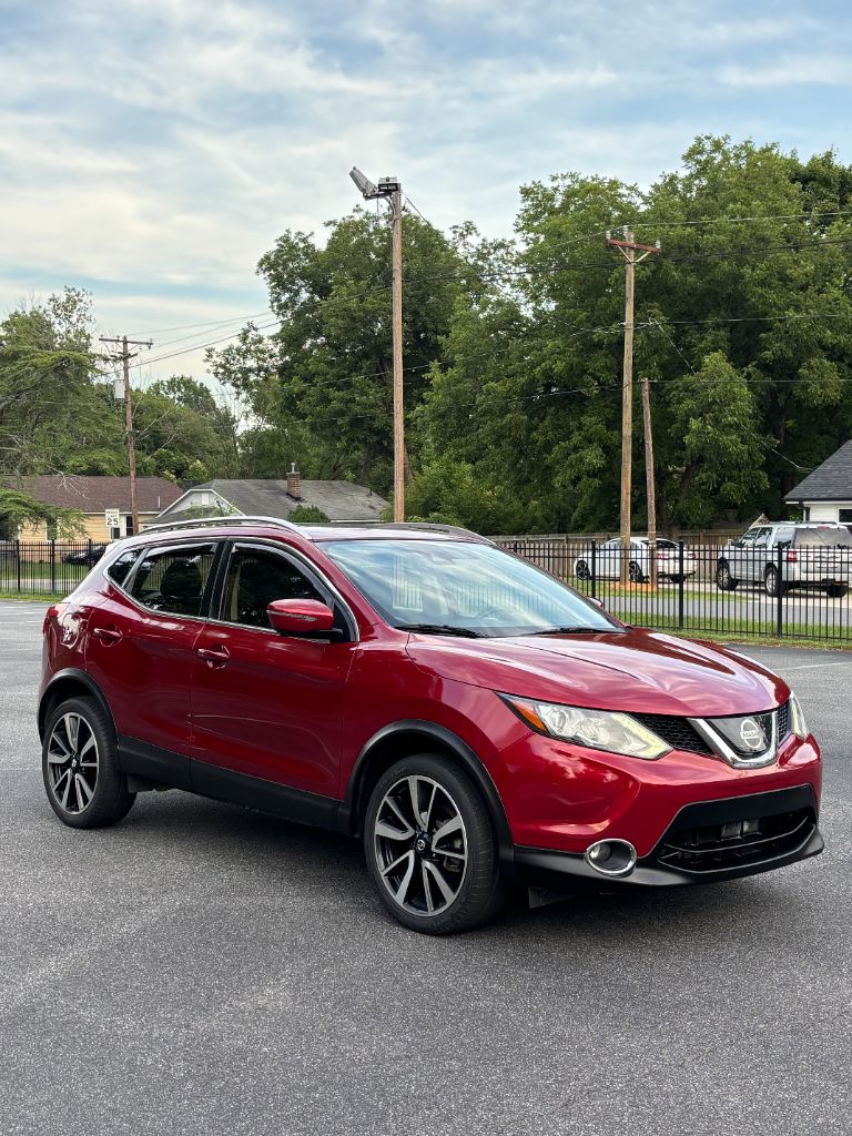 2019 Nissan Rogue - $14,900