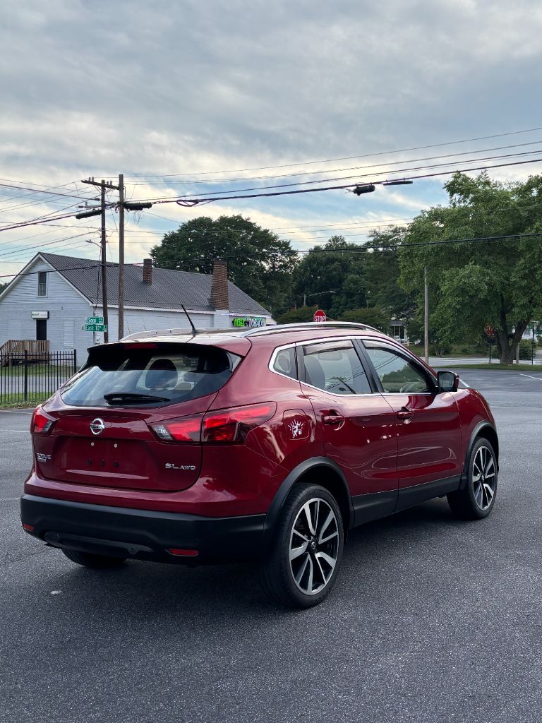 2019 Nissan Rogue - $14,900
