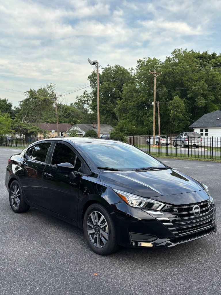 2023 Nissan Versa - $13,000