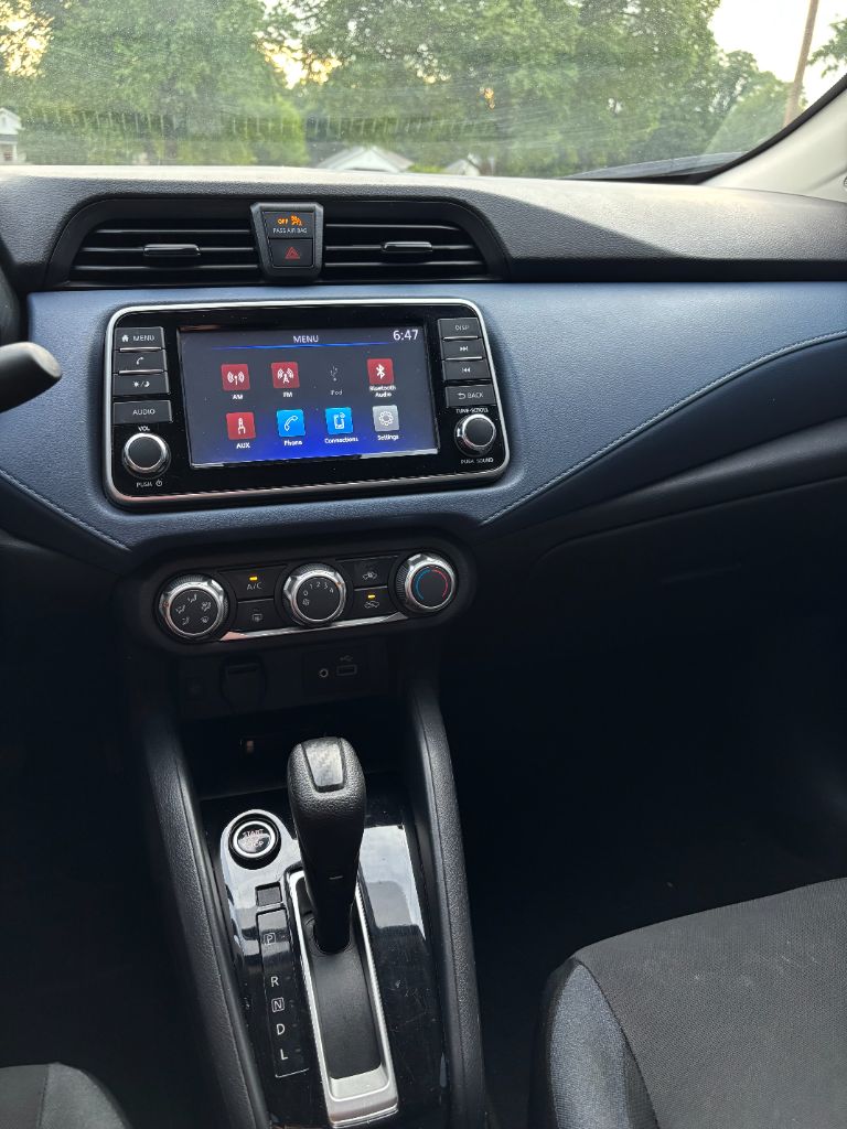 2023 Nissan Versa - $13,000
