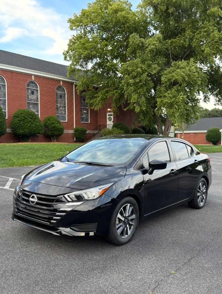 2023 Nissan Versa - $13,000
