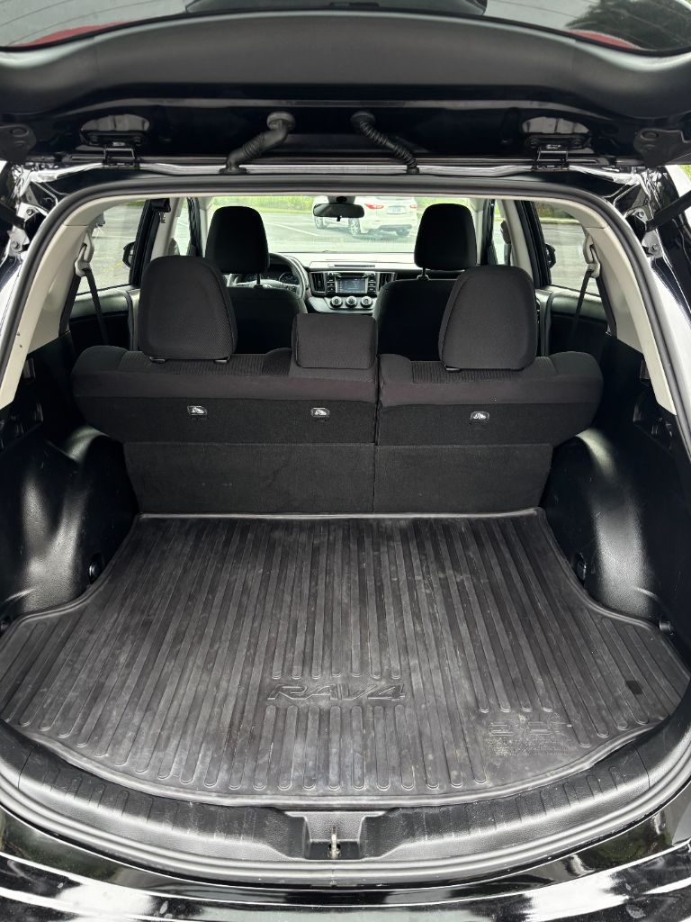 2018 Toyota RAV4 - $17,900