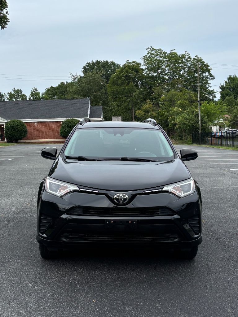 2018 Toyota RAV4 - $17,900