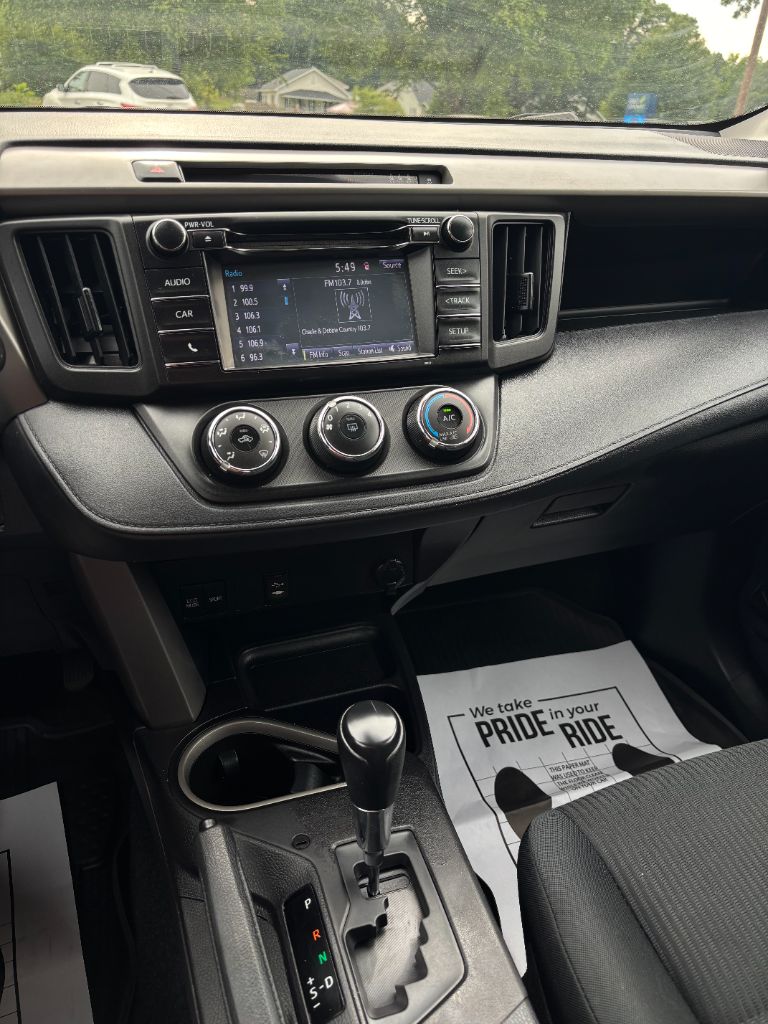 2018 Toyota RAV4 - $17,900