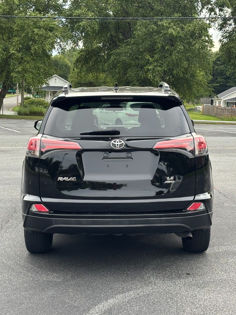 2018 Toyota RAV4 - $17,900