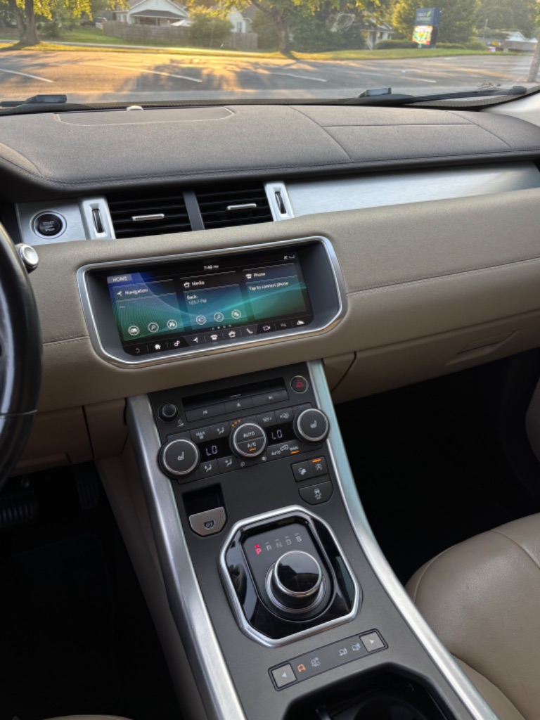 2017 Land Rover Range Rover Evoque - $13,900
