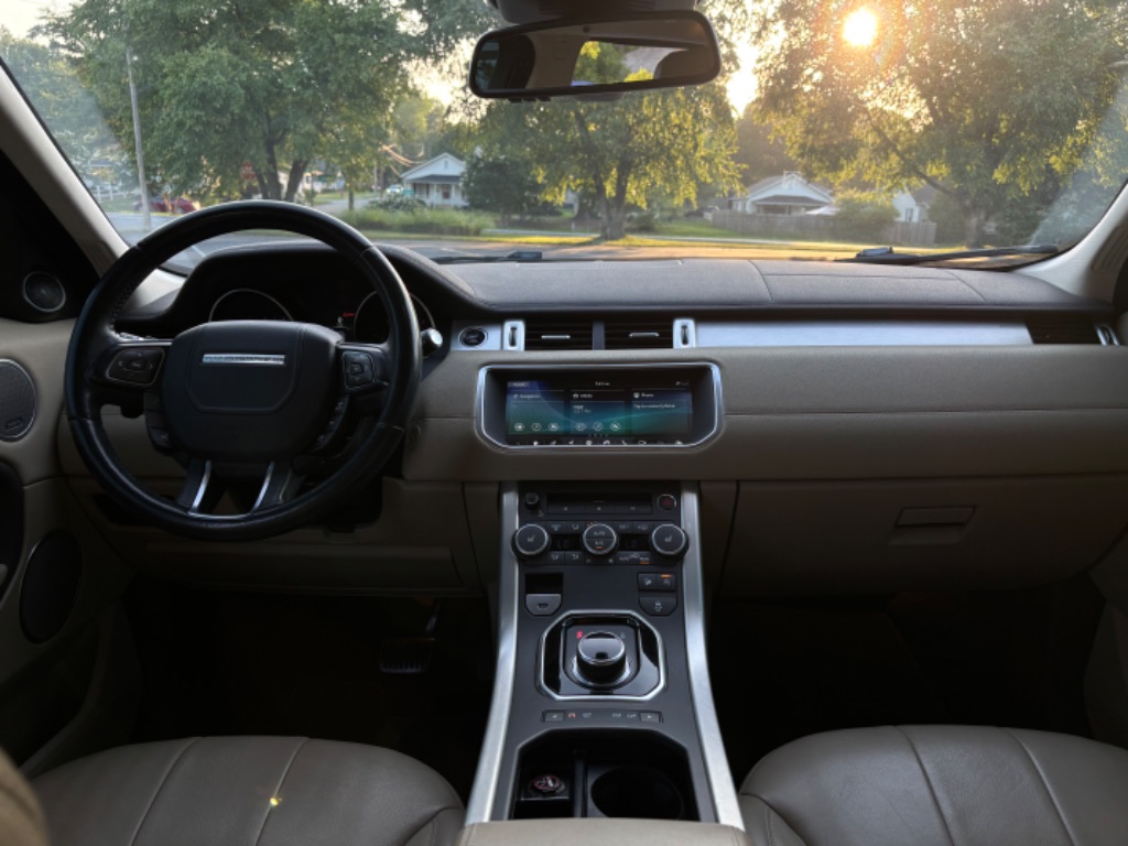 2017 Land Rover Range Rover Evoque - $13,900