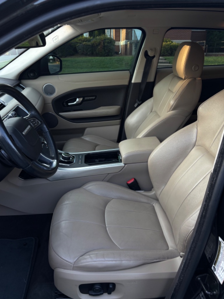 2017 Land Rover Range Rover Evoque - $13,900