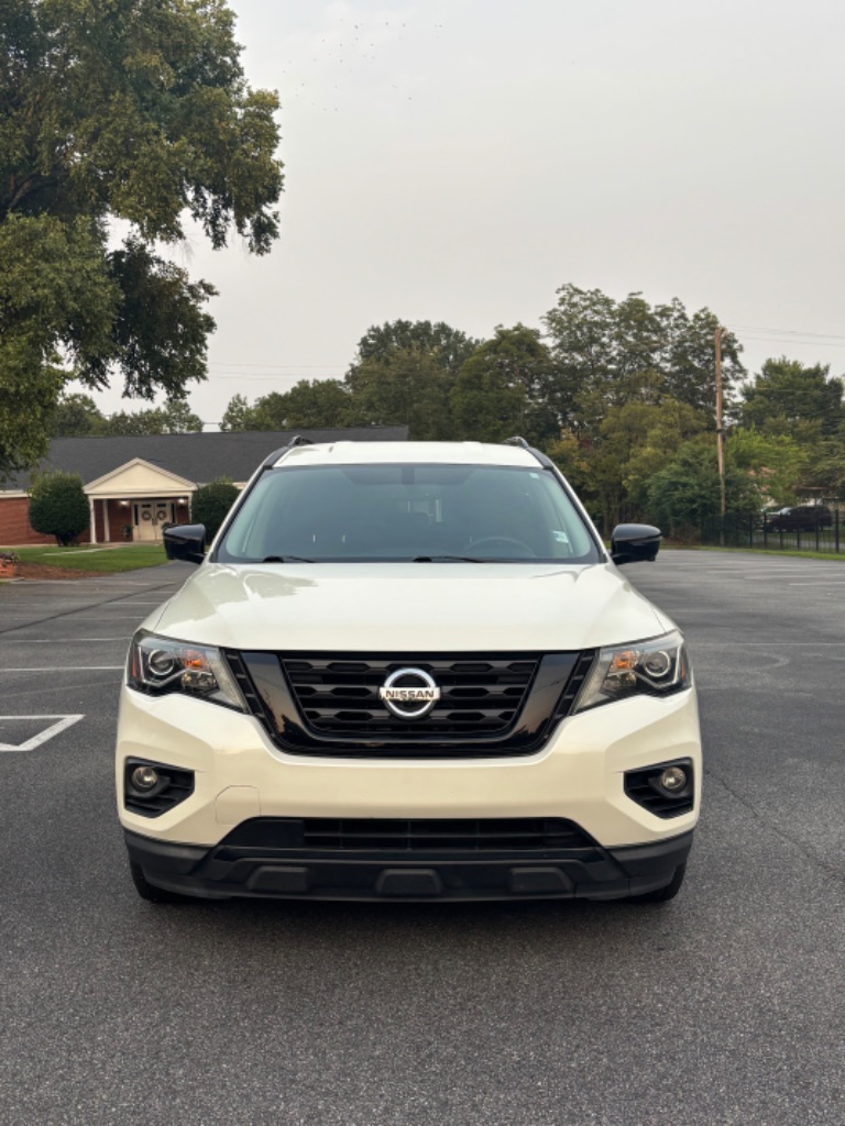 2018 Nissan Pathfinder - $13,100
