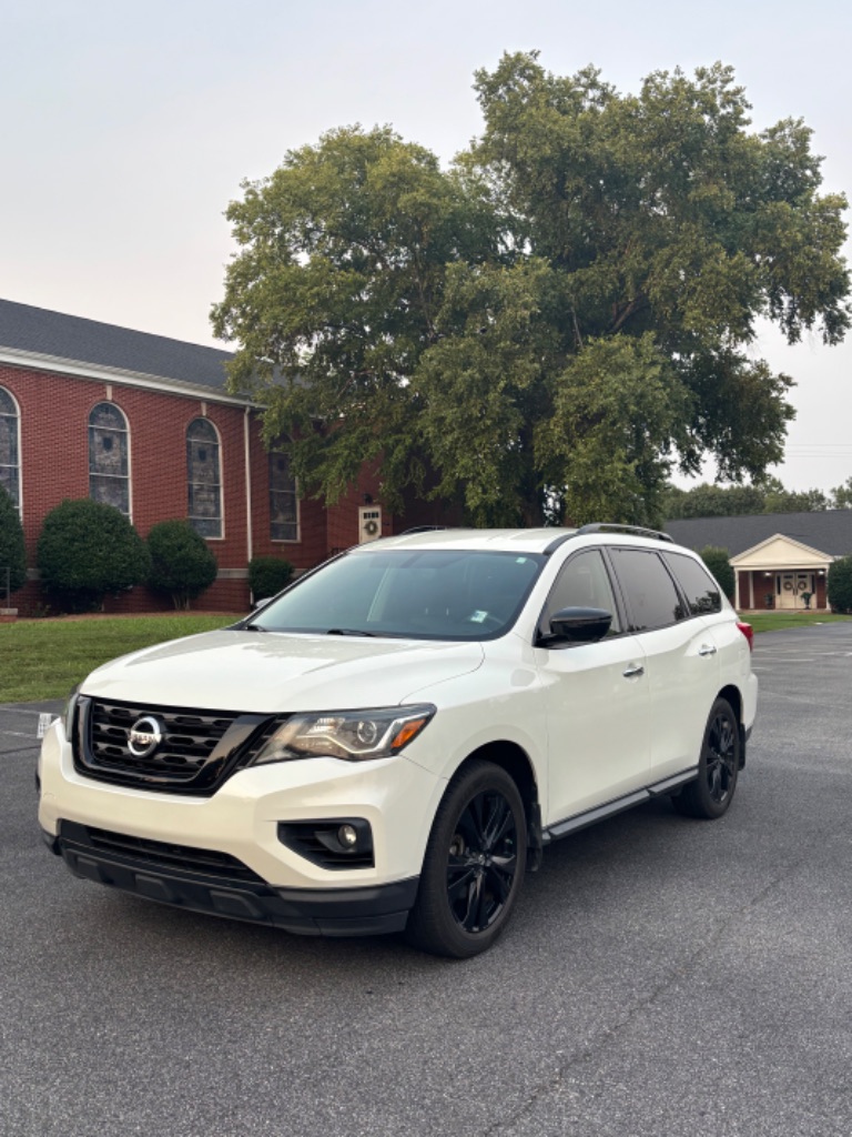 2018 Nissan Pathfinder - $13,100
