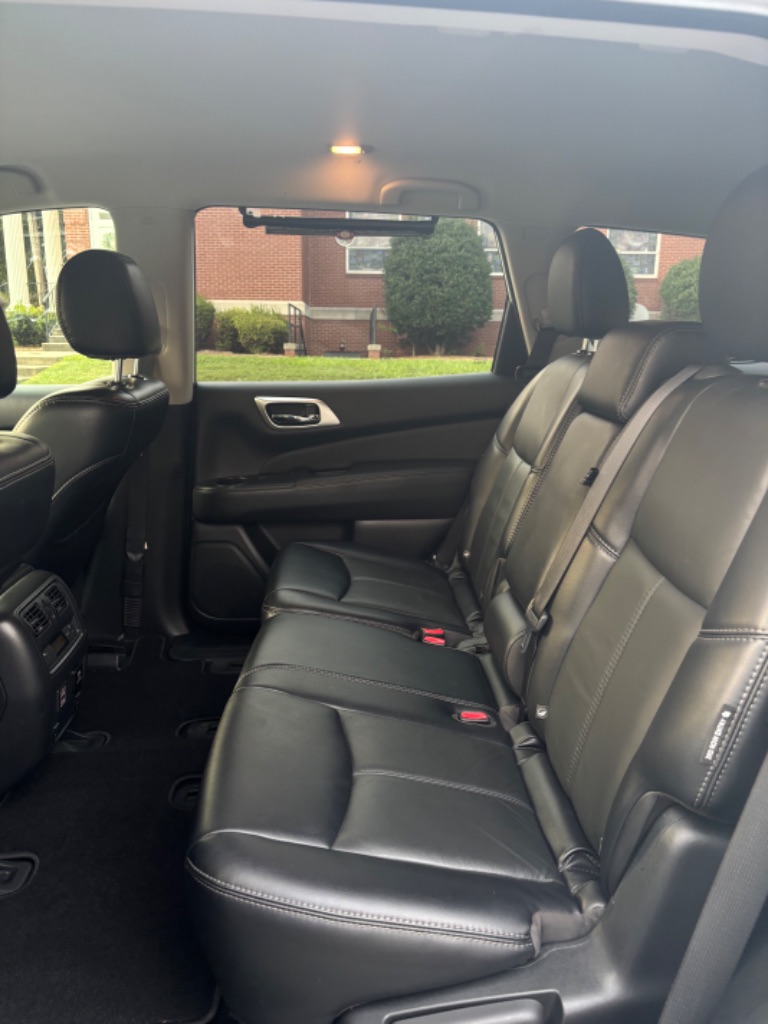 2018 Nissan Pathfinder - $13,100