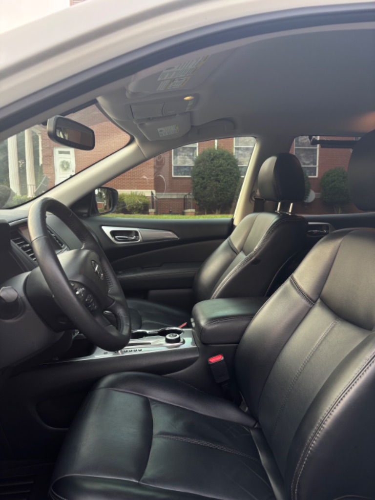 2018 Nissan Pathfinder - $13,100
