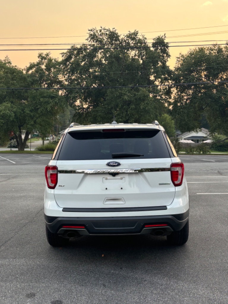 2019 Ford Explorer - $14,400