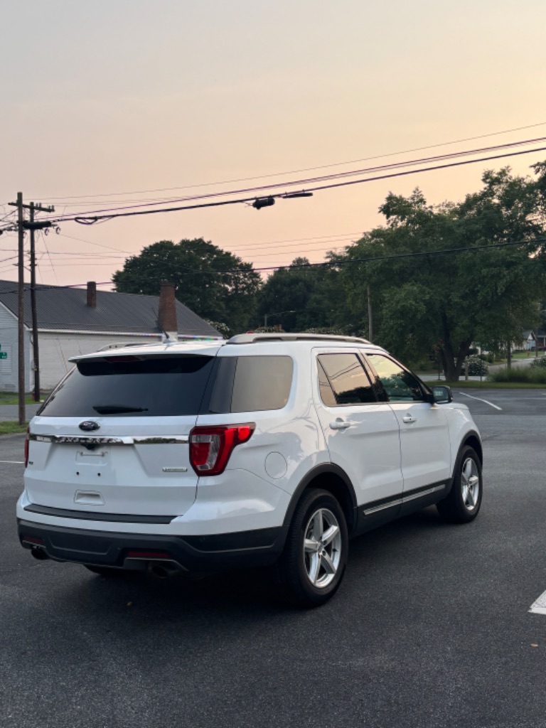 2019 Ford Explorer - $14,400