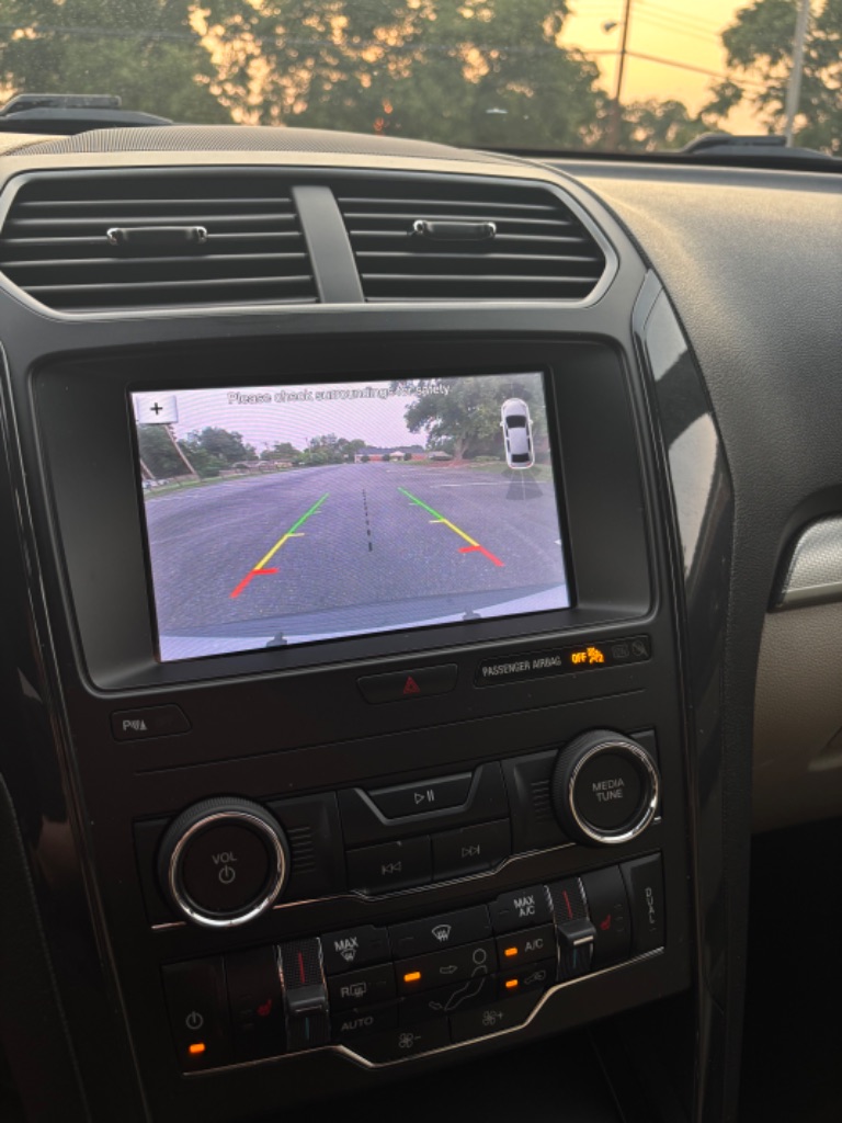 2019 Ford Explorer - $14,400