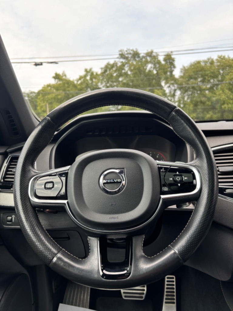 2016 Volvo XC90 - $15,500