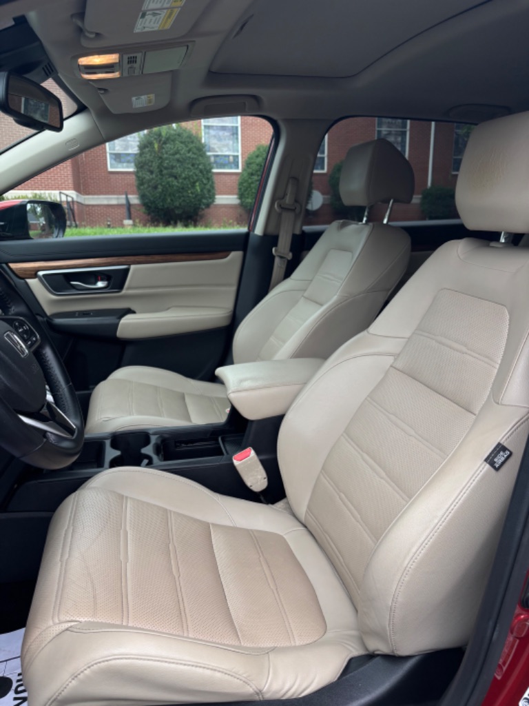 2017 Honda CR-V - $20,000