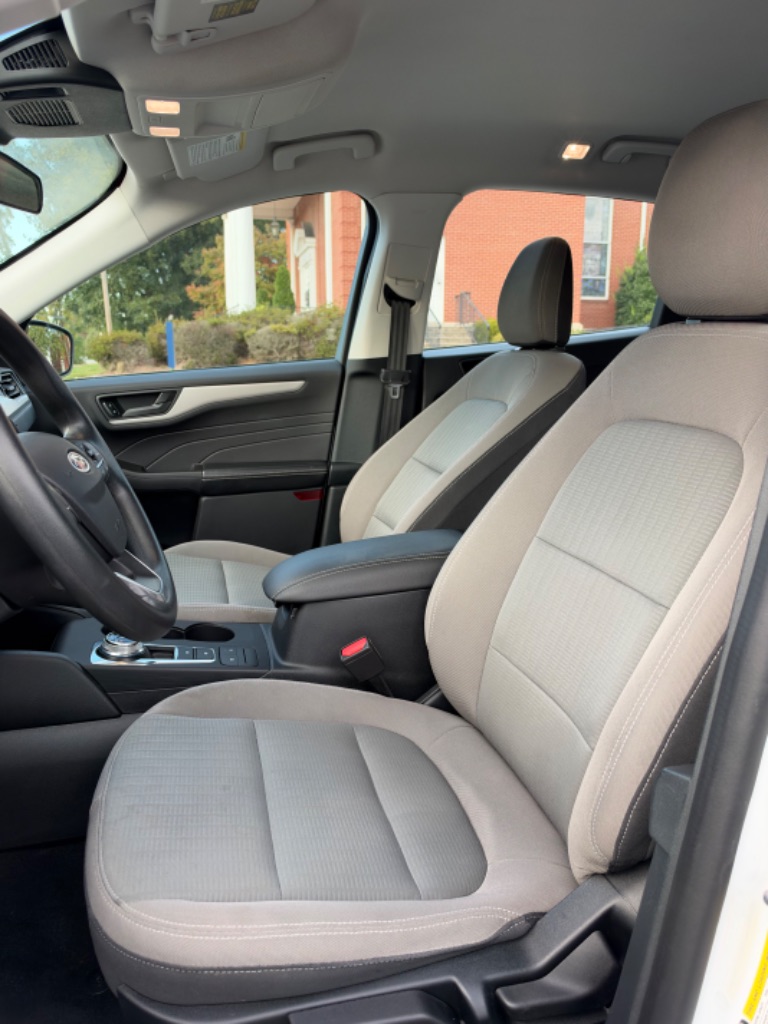 2021 Ford Escape - $13,800