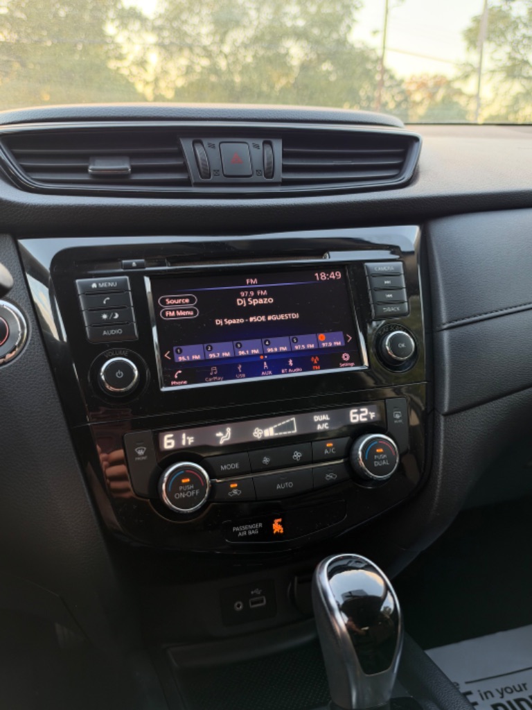 2018 Nissan Rogue - $10,400