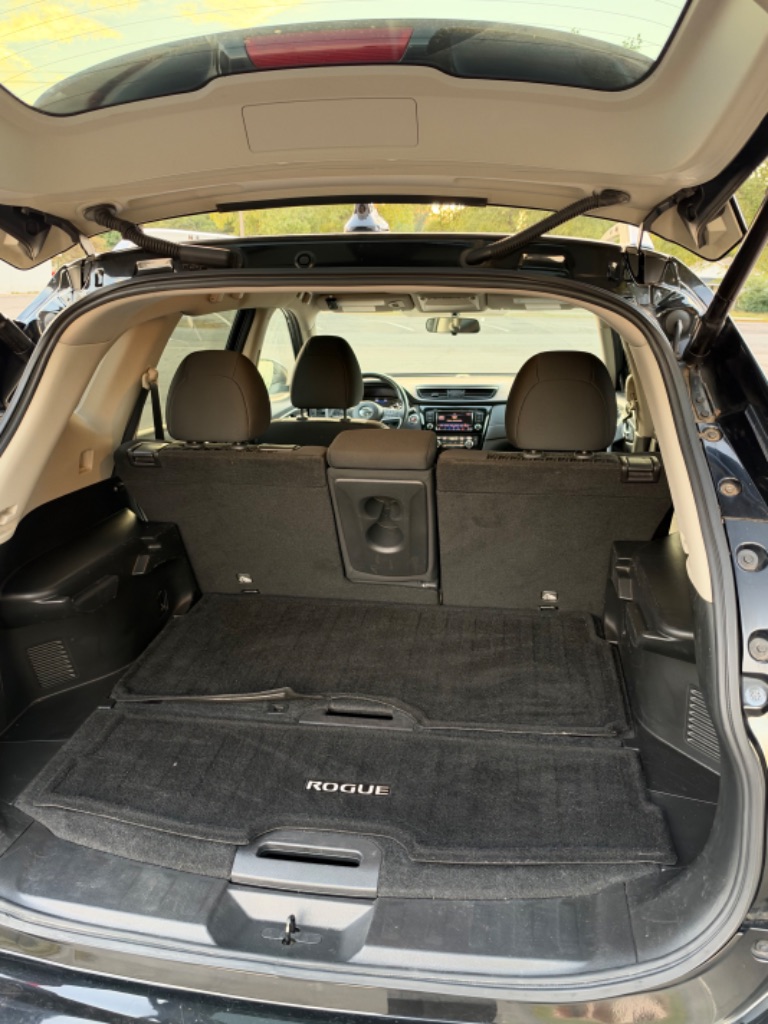 2018 Nissan Rogue - $10,400