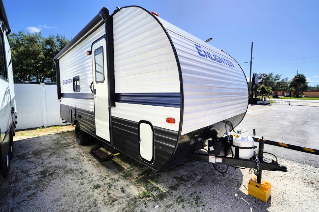 2022 Gulf Stream Coach, Inc. Gulf Stream Coach, Inc. - $9,950