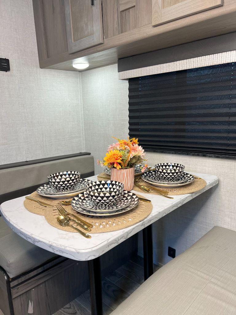 2022 Gulf Stream Coach, Inc. Gulf Stream Coach, Inc. - $9,950