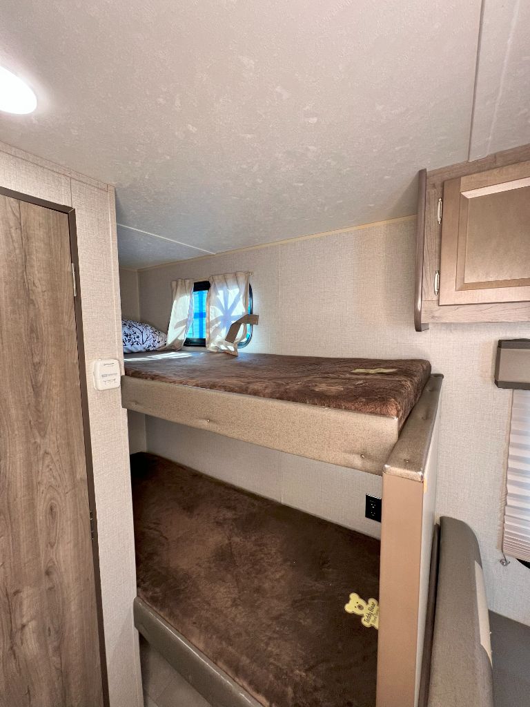 2021 Forest River Aurora - $11,950