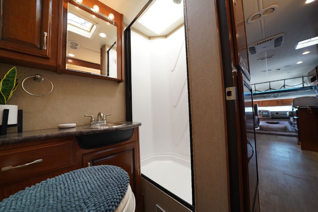 2017 Ford Motorhome Chassis - $42,950