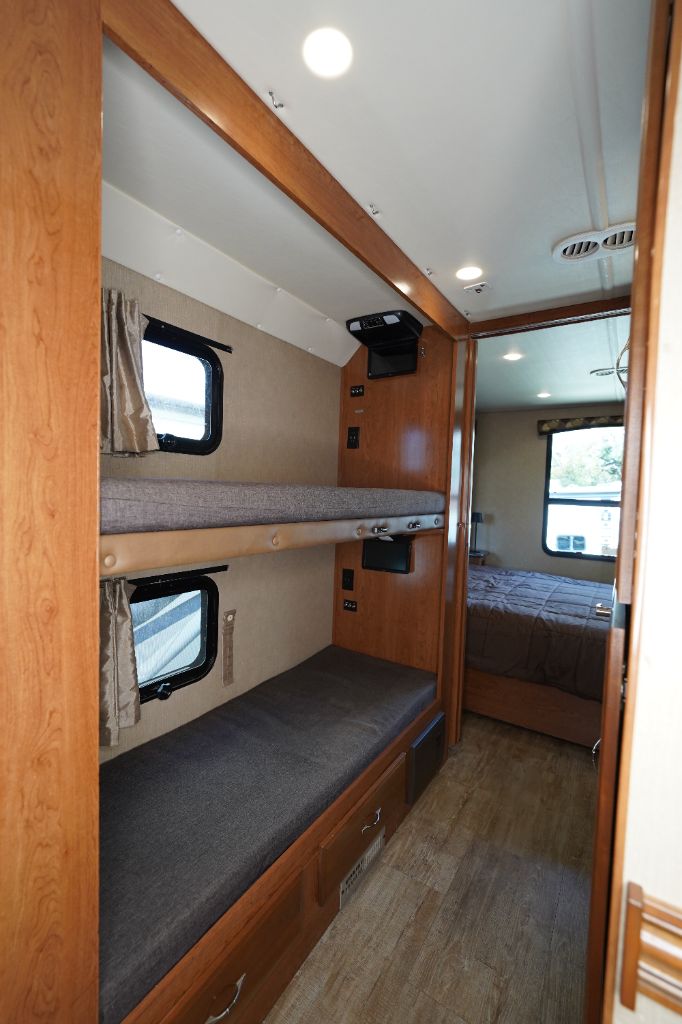 2017 Ford Motorhome Chassis - $42,950