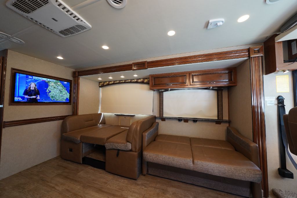 2017 Ford Motorhome Chassis - $42,950