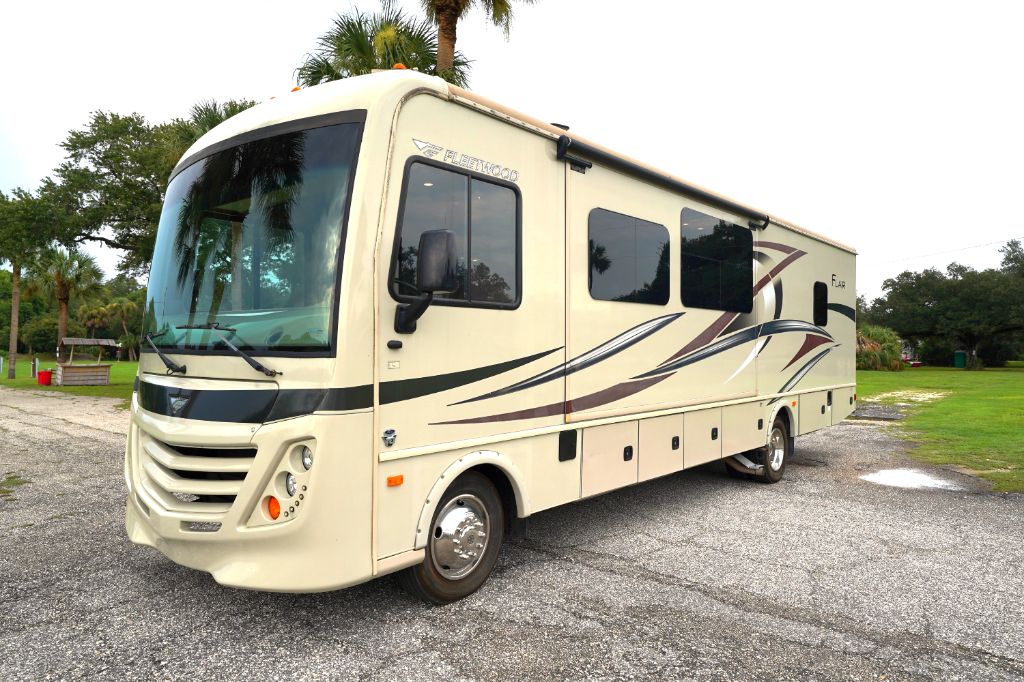 2017 Ford Motorhome Chassis - $42,950