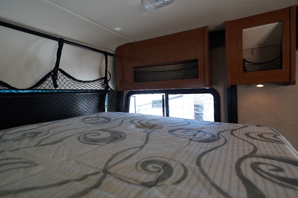 2017 Ford Motorhome Chassis - $42,950