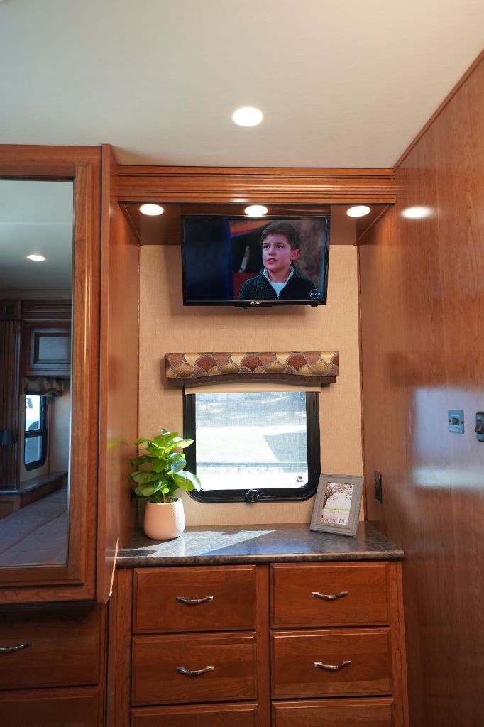 2017 Ford Motorhome Chassis - $42,950