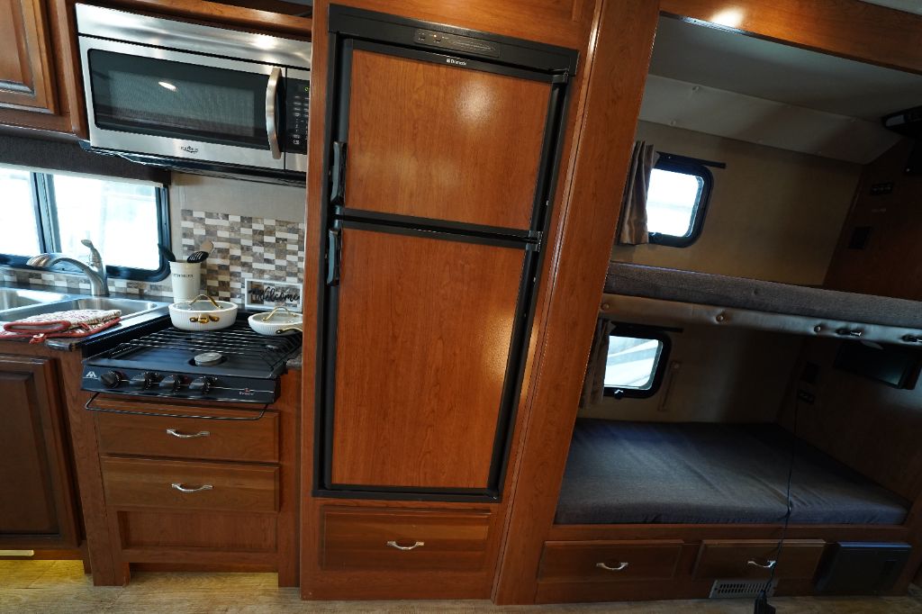 2017 Ford Motorhome Chassis - $42,950