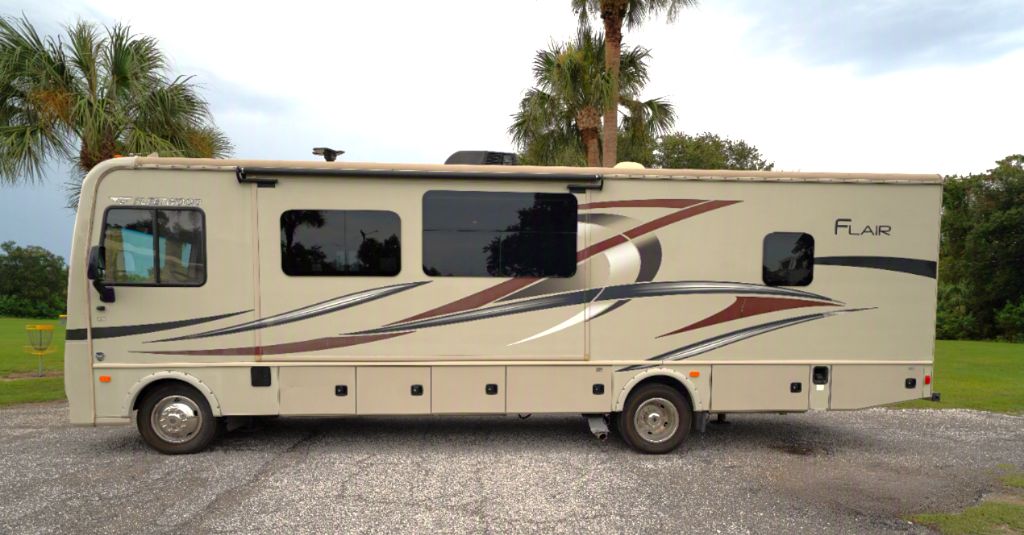 2017 Ford Motorhome Chassis - $42,950
