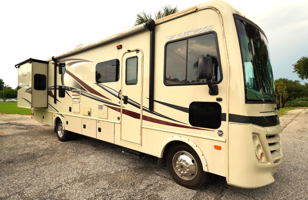 2017 Ford Motorhome Chassis - $42,950