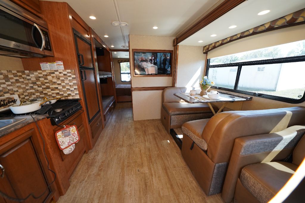 2017 Ford Motorhome Chassis - $42,950